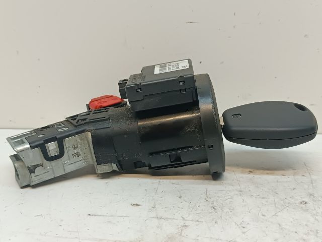 bontott DACIA DOKKER Gyújtáskapcsoló Házzal