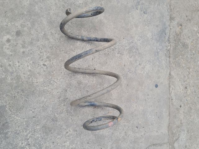 bontott DACIA DOKKER Hátsó Rugó