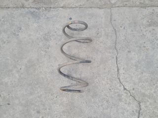 bontott DACIA DOKKER Hátsó Rugó