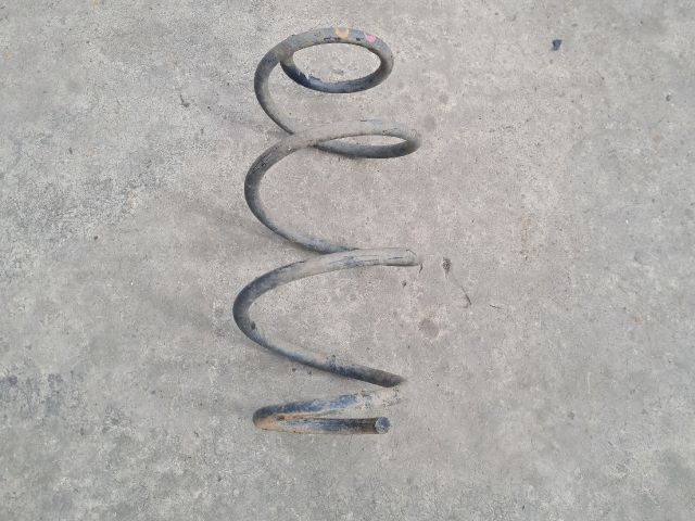 bontott DACIA DOKKER Hátsó Rugó