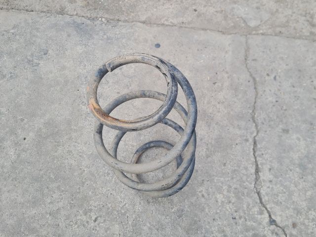 bontott DACIA DOKKER Hátsó Rugó