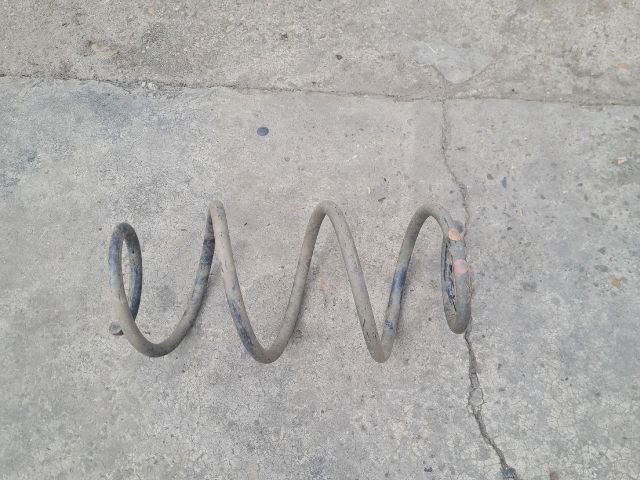 bontott DACIA DOKKER Hátsó Rugó