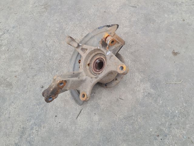 bontott DACIA DOKKER Jobb első Csonkállvány Kerékaggyal