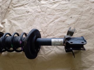 bontott DACIA DOKKER Jobb első Gólyaláb (Lengécsillapító, Rugó)