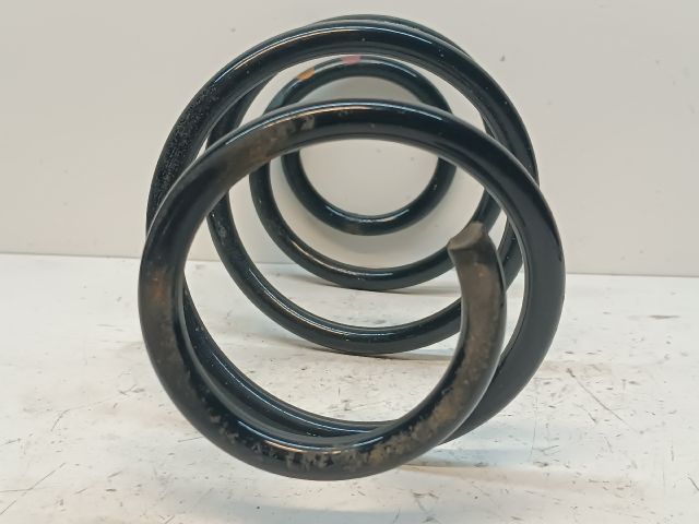 bontott DACIA DOKKER Jobb hátsó Rugó