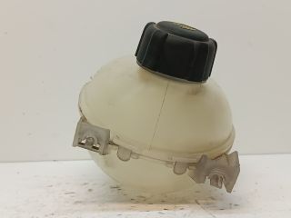 bontott DACIA DOKKER Kiegyenlítő Tartály