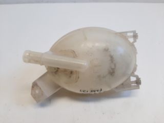 bontott DACIA DOKKER Kiegyenlítő Tartály