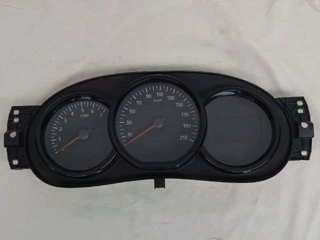 bontott DACIA DOKKER Kilométeróra