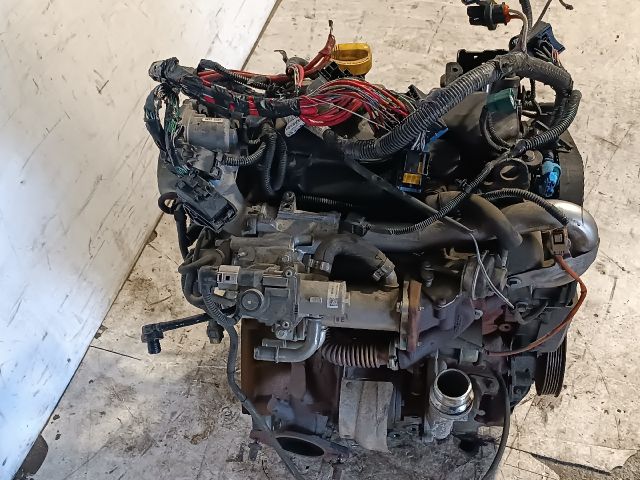 bontott DACIA DOKKER Komplett Motor (Segédberendezésekkel)