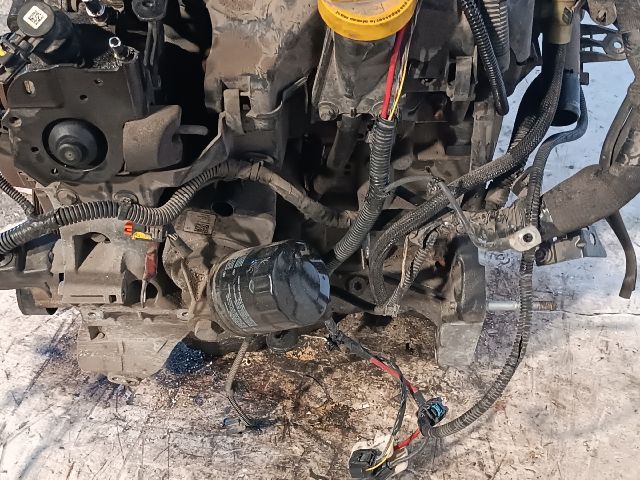 bontott DACIA DOKKER Komplett Motor (Segédberendezésekkel)