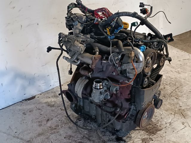 bontott DACIA DOKKER Komplett Motor (Segédberendezésekkel)