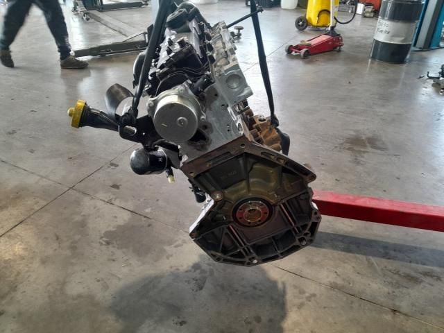 bontott DACIA DOKKER Motor (Fűzött blokk hengerfejjel)