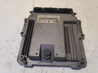 bontott DACIA DOKKER Motorvezérlő