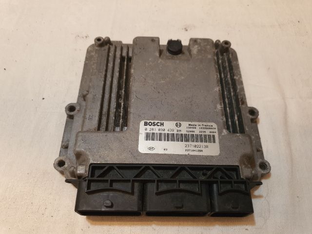 bontott DACIA DOKKER Motorvezérlő