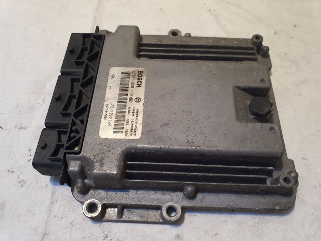 bontott DACIA DOKKER Motorvezérlő