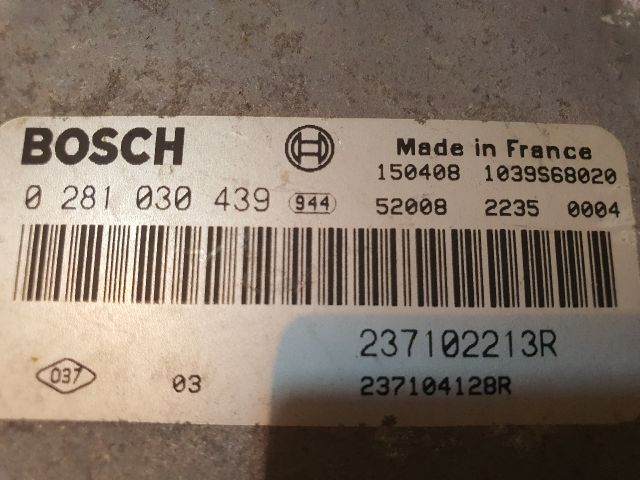 bontott DACIA DOKKER Motorvezérlő