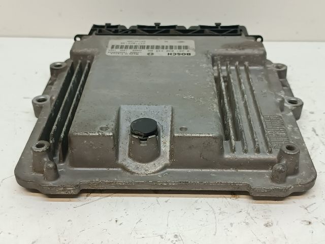 bontott DACIA DOKKER Motorvezérlő