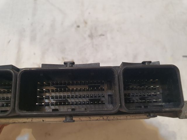 bontott DACIA DOKKER Motorvezérlő