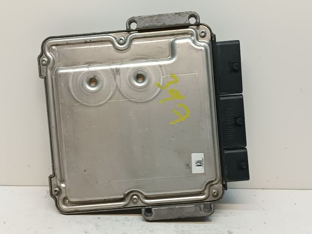 bontott DACIA DOKKER Motorvezérlő