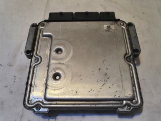 bontott DACIA DOKKER Motorvezérlő