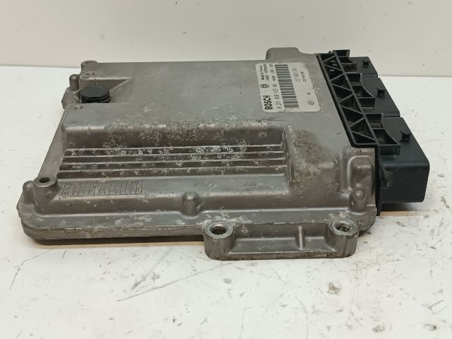 bontott DACIA DOKKER Motorvezérlő