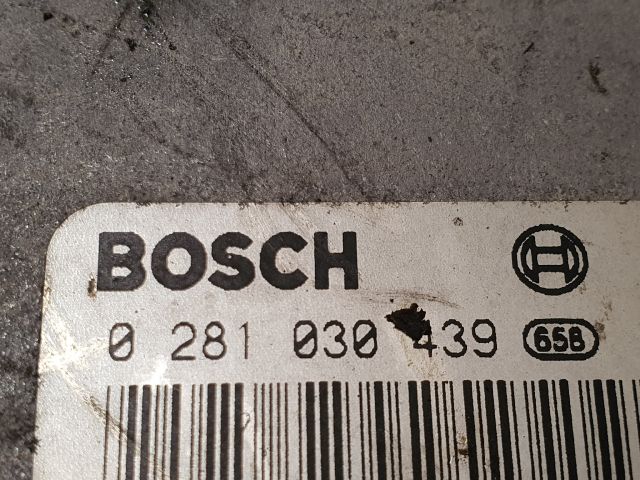 bontott DACIA DOKKER Motorvezérlő