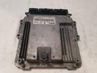 bontott DACIA DOKKER Motorvezérlő