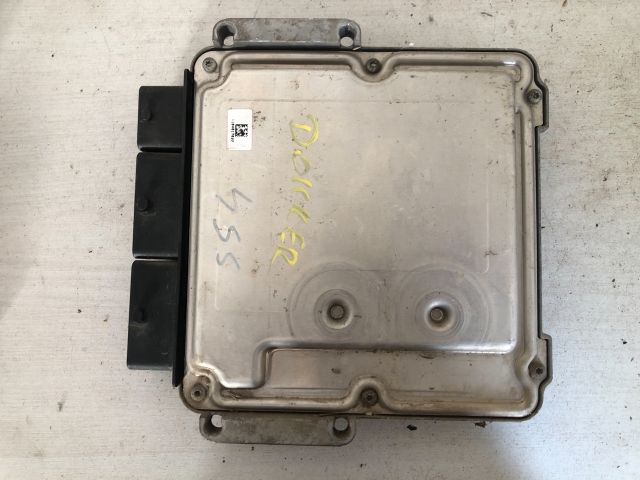 bontott DACIA DOKKER Motorvezérlő