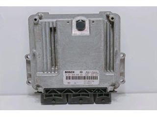 bontott DACIA DOKKER Motorvezérlő