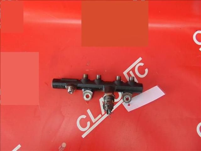 bontott DACIA DOKKER Porlasztó Sor / Híd