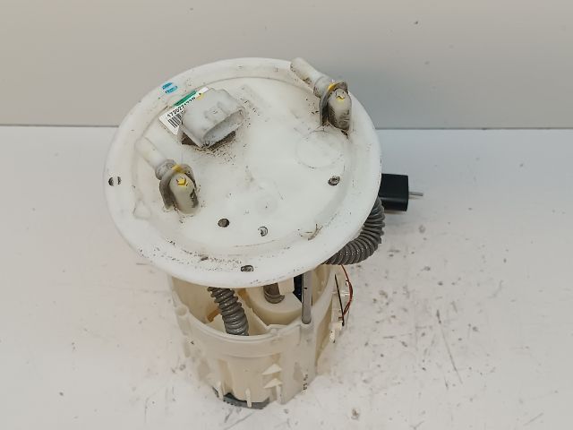 bontott DACIA DOKKER Üzemanyag Szivattyú