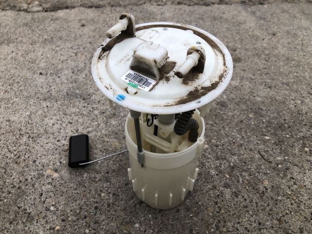 bontott DACIA DOKKER Üzemanyag Szivattyú