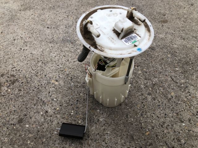 bontott DACIA DOKKER Üzemanyag Szivattyú