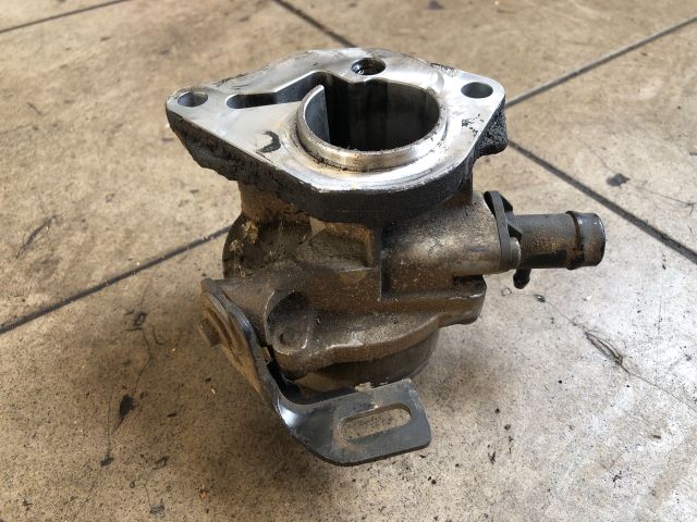 bontott DACIA DOKKER Vákumpumpa