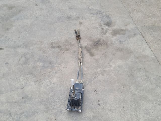 bontott DACIA DOKKER Váltó Bowden