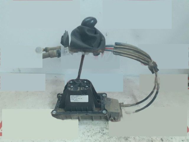 bontott DACIA DOKKER Váltó Kulissza