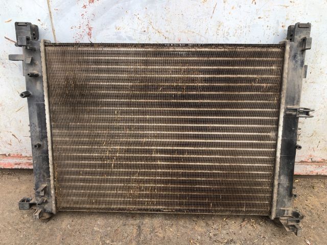 bontott DACIA DOKKER Vízhűtő Radiátor (Klímás)