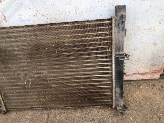 bontott DACIA DOKKER Vízhűtő Radiátor (Klímás)