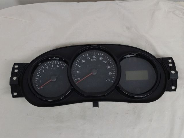 bontott DACIA DOKKER Kilométeróra