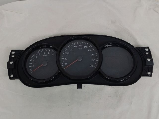 bontott DACIA DOKKER Kilométeróra