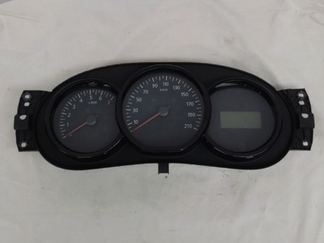 bontott DACIA DOKKER Kilométeróra