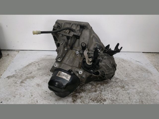 bontott DACIA DOKKER Váltó (Mechanikus)