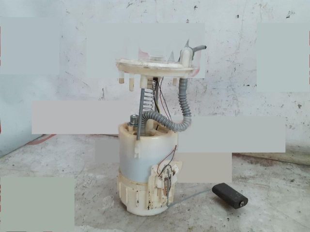 bontott DACIA DOKKER Üzemanyag Szivattyú