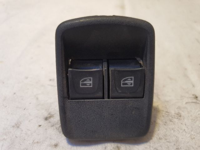 bontott DACIA DOKKER Ablakemelő Kapcsoló Négyes / Kettes