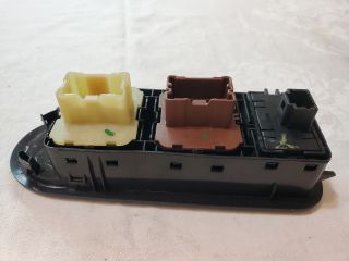 bontott DACIA DOKKER Ablakemelő Kapcsoló Négyes / Kettes