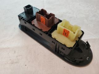 bontott DACIA DOKKER Ablakemelő Kapcsoló Négyes / Kettes