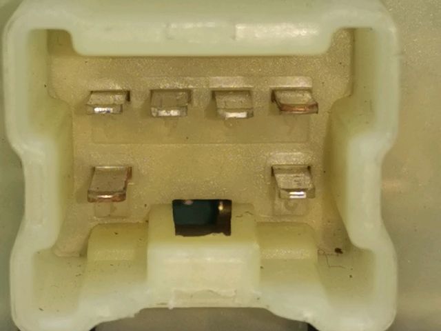 bontott DACIA DOKKER Ablakemelő Kapcsoló (Pozíciófüggetlen)