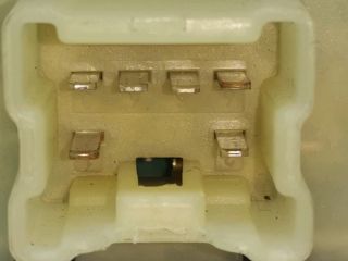 bontott DACIA DOKKER Ablakemelő Kapcsoló (Pozíciófüggetlen)