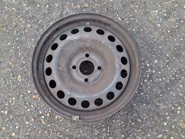 bontott DACIA DOKKER Acélfelni (1 db)