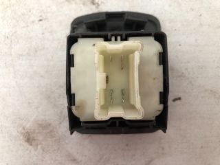 bontott DACIA DOKKER Bal első Ablakemelő Kapcsoló